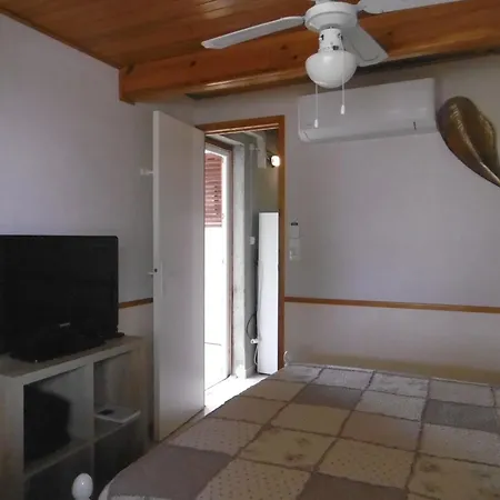- Typique Climatise Proche - 6 Pers - Parking - Fr-1-796-49 Chalet Gruissan